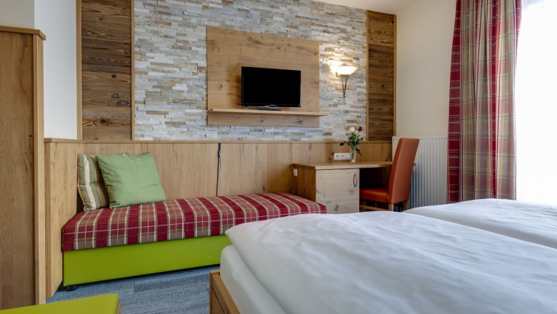 zimmr-og-2, © Kuhnert Rudolf zimmr-og-2, © Kuhnert Rudolf