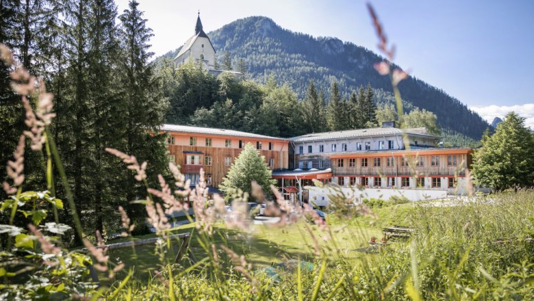 Pohled na exteri&eacute;r hotelu JUFA am Sigmundsberg, &copy; Harald Eisenberger/JUFA Hotels