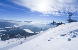 Skifahren auf der Gemeindealpe Mitterbach im Mariazellerland.