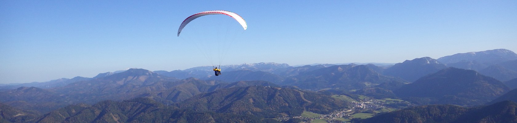 Paragleiter auf der Gemeindealpe Mitterbach, © Bergbahnen Mitterbach/Abl