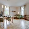 Pansk&yacute; dům Lake Comfort s balkonem a v&yacute;hledem na jezero, &copy; Ferienwohnungen Herrenhaus